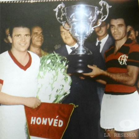 Puskas e Evaristo de Macedo, nos históricos confrontos entre Honved x Flamengo