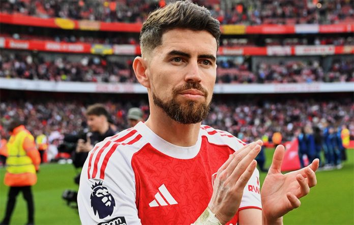 Jorginho-Arsenal-6 Jorginho em campo pelo Arsenal