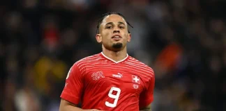Noah Okafor em campo pela Seleção da Suiça