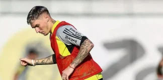 Varela em treino no Ninho do Urubu