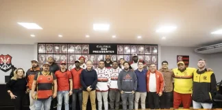 Presidente BAP com integrantes das organizadas