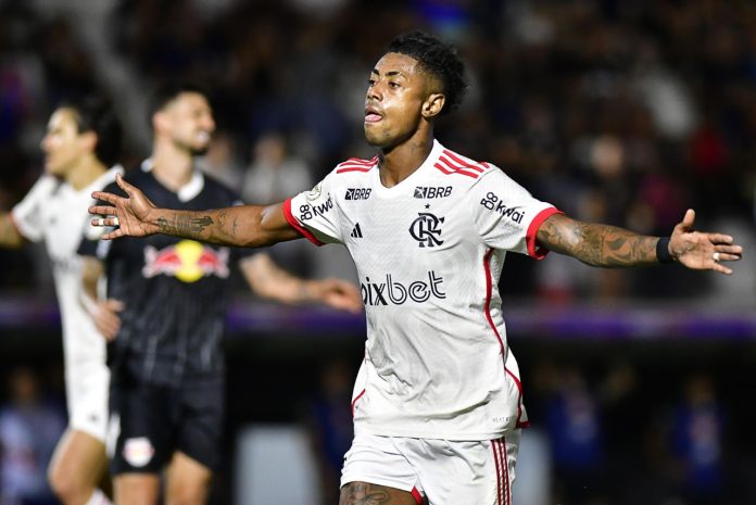 Bruno Henrique marca para o Flamengo contra o Bragantino