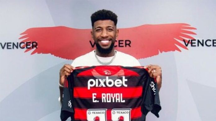 Emerson Royal chega ao Flamengo