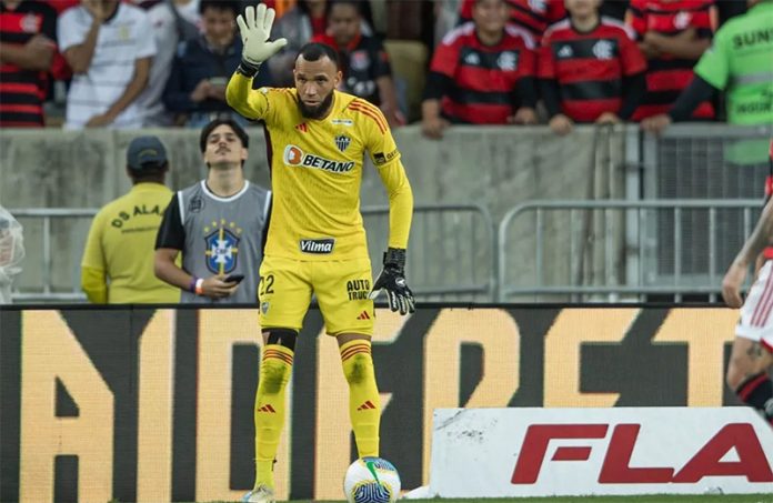 Everson em campo pelo Atlético-MG