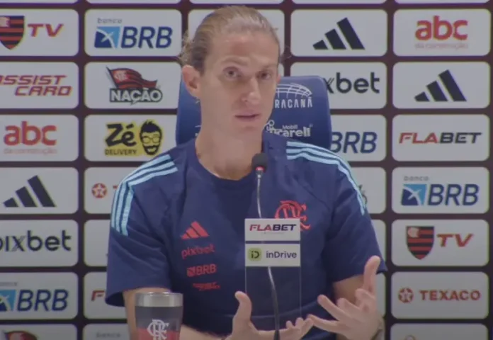 Filipe Luís em entrevista coletiva após vitória do Flamengo sobre o Fluminense
