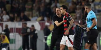 Filipe Luís e Pedro em campo na vitória do Flamengo sobre o Fluminense