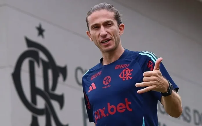 Filipe Luís técnico do Flamengo no Ninho do Urubu