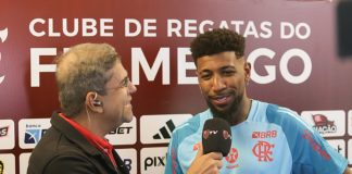 Emerson Royal concede entrevista ao João Guilherme da Flamengo TV