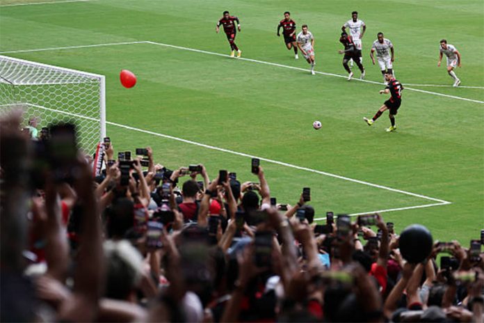 Jorginho marca para o Flamengo na derrota para o Bayern de Munique