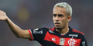 Matheus Gonçalves em campo pelo Flamengo