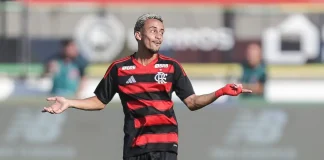 Matheus Gonçalves em campo pelo Flamengo sub-20