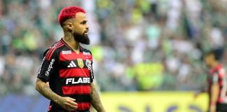 Michael em campo pelo Flamengo
