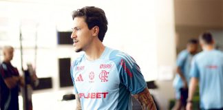 Pedro em treino na academia do Flamengo no Ninho do Urubu