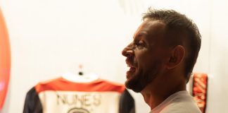 O lateral direito Rafinha em visita a Sede do Flamengo na Gávea
