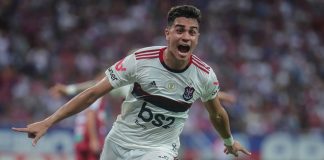 Reinier em campo pelo Flamengo em 2019