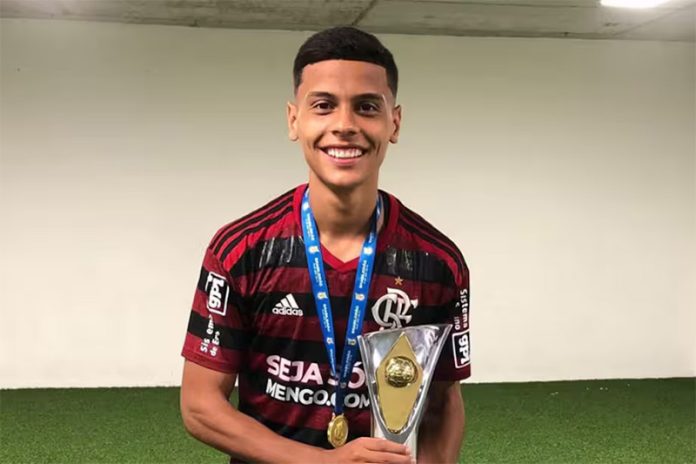 Richard Ríos campeão nas categorias de base do Flamengo