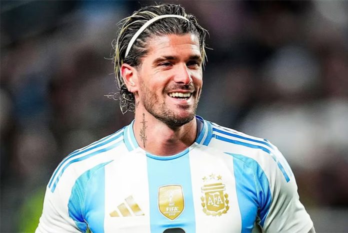 Rodrigo De Paul em campo pela Argentina