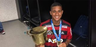 Samuel Lino foi campeão carioca de juniores pelo Flamengo em 2018