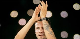 Saúl Ñíguez em sua apresentação no Maracanã para torcida do Flamengo