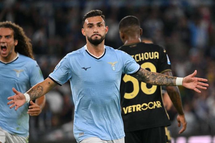 Valentín Castellanos em campo pela Lazio
