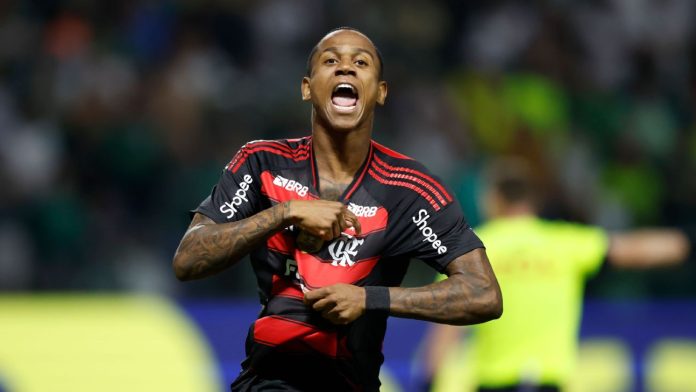 Wallace-Yan-Flamengo-2025-2 Wallace Yan em campo pelo Flamengo