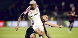 Wesley marca o gol da vitória do Flamengo sobre o Bragantino