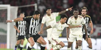 Allan em campo na derrota do Flamengo para o Atlético-MG