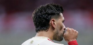 Arrascaeta comemora gol do Flamengo no empate com o Ceará - FOTO: GILVAN DE SOUZA/Flamengo