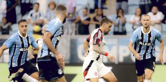 Arrascaeta em campo pelo Flamengo na vitória sobre o Grêmio por 2x0 - FOTO: Adriano Fontes / Flamengo