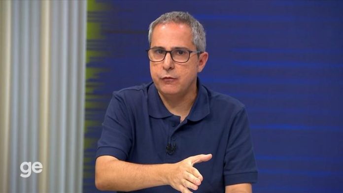 Jornalista Carlos Eduardo Mansur no Troca de Passes do Sportv