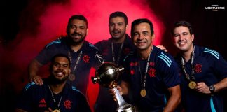 Cléber dos Santos e comissão técnica do Flamengo sub-20 campeões da Libertadores 2025