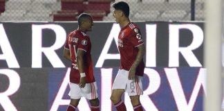 De la Cruz e Carrascal em campo pelo River Plate