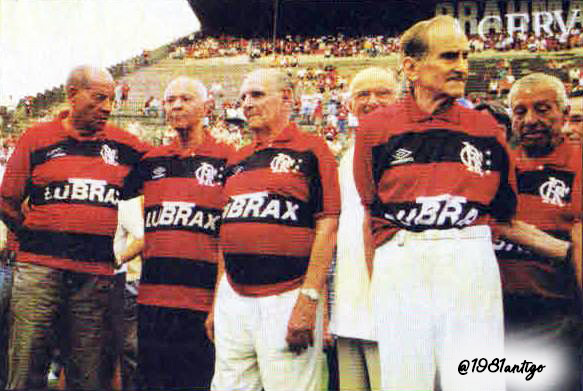Cinco das maiores lendas da história do Flamengo, Domingos da Guia, Newton Canegal, Flávio Costa, Valido e Zizinho, em foto na Gávea em 1994