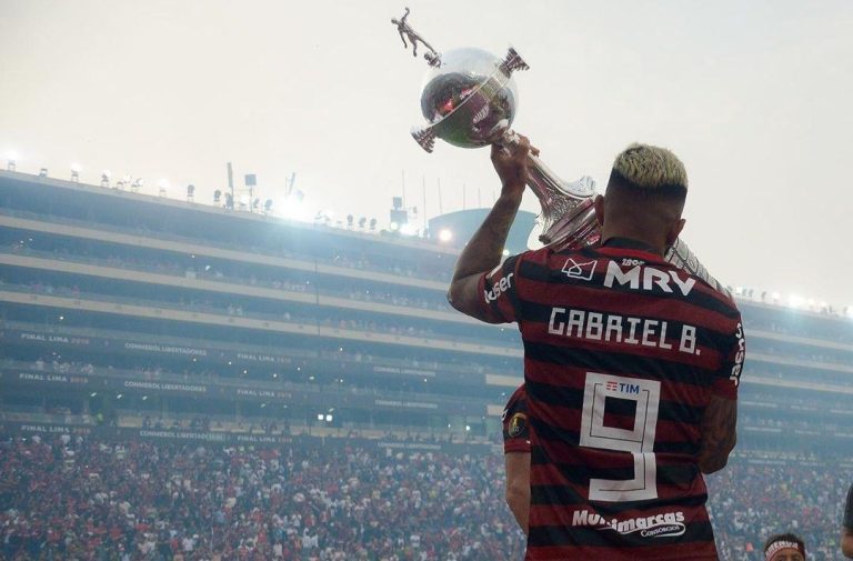 Gabigol e a Taça Libertadores da América conquistada pelo Flamengo em 2019
