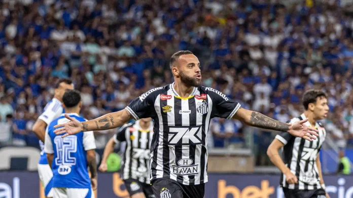 Guilherme comemora gol do Santos contra o Cruzeiro no Mineirão