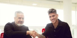 Jose Boto e Carrascal na chegada do meia ao Flamengo - FOTO: Adriano Fontes/Flamengo