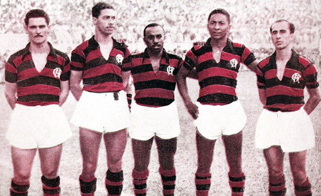 Nestor, Hermes, Adãozinho, Índio e Esquerdinha, linha de ataque do Flamengo em 1951