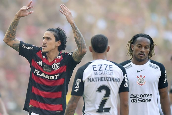 Pedro comemorando mais um gol do Flamengo na goleada sobre o Corinthians