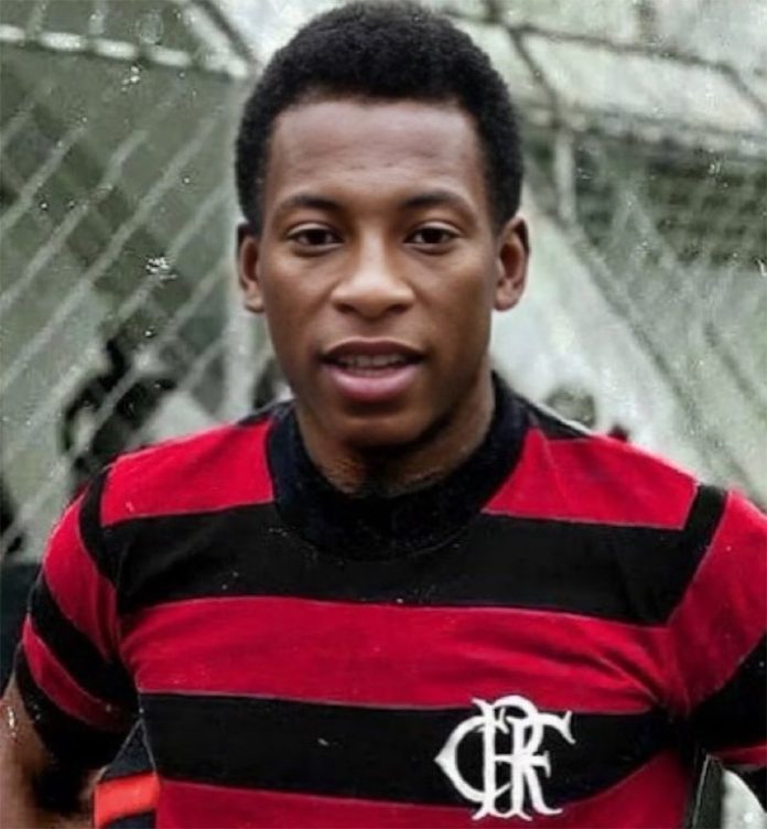 Plata ou Pelé?