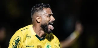 Reinaldo em campo pelo Mirassol