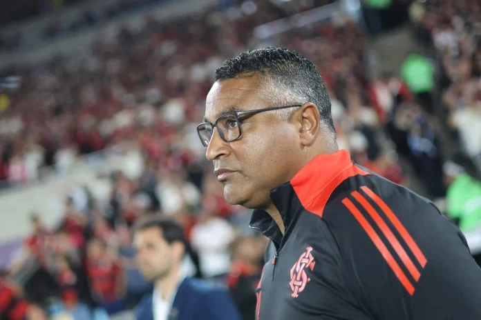 Roger Machado em campo pelo Internacional contra o Flamengo