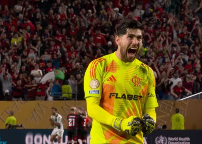 Rossi comemora mais um gol do Flamengo