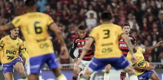 Samuel Lino em campo pelo Flamengo contra o Mirassol - FOTO: Gilvan de Souza / Flamengo