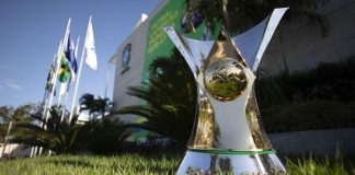 Troféu do Brasileirão na sede da CBF
