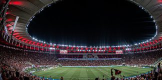 Torcida do Flamengo em peso no Maracanã