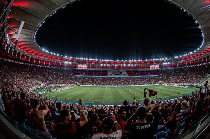 Torcida do Flamengo em peso no Maracanã