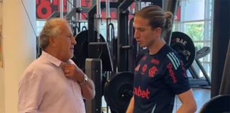 Rei Zico e o técnico Filipe Luís, no Ninho do Urubu