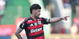 Arrascaeta em campo pelo Flamengo contra o Juventude - FOTO: Gilvan de Souza / Flamengo