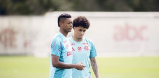 Bruno Henrique Ryan Roberto em treino do Flamengo no Ninho do Urubu - FOTO: Adriano Fontes / Flamengo