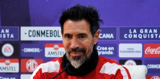 Eduardo "Barba" Domínguez, técnico do Estudiantes